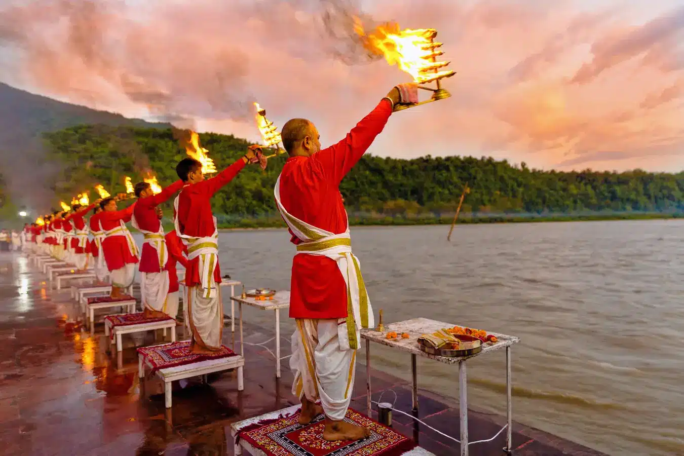 rishikes ganga arti