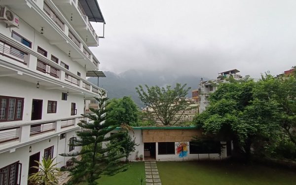 Holi Festival Retreat t3